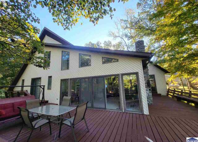 Property at 1420 E Co Rd 200 N, Sullivan, IN 47882, 3 beds, 2 baths