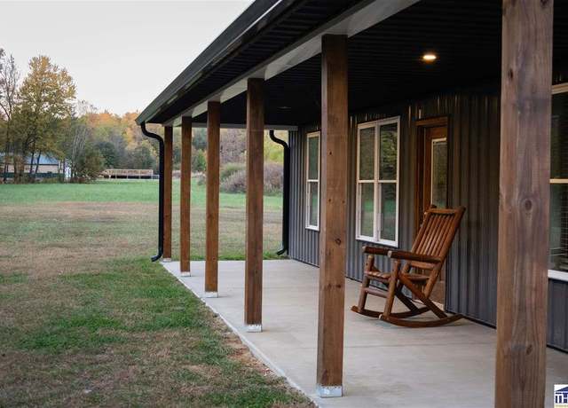 Property at 3330 N 1425 W, Linton, IN 47441, 3 beds, 2 baths