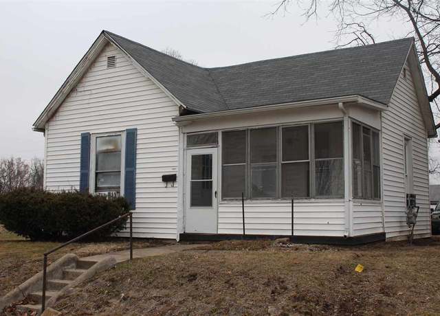 Property at 1014 Gilbert Ave, Terre Haute, IN 47807, 3 beds, 1 bath