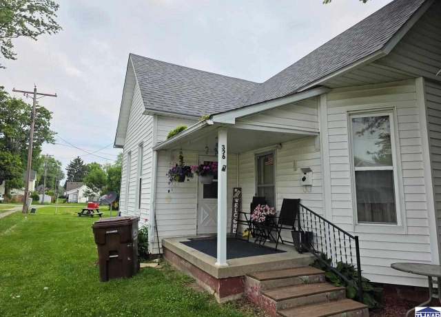 Property at 326 E Coal St, Brazil, IN 47834, 3 beds, 1 bath