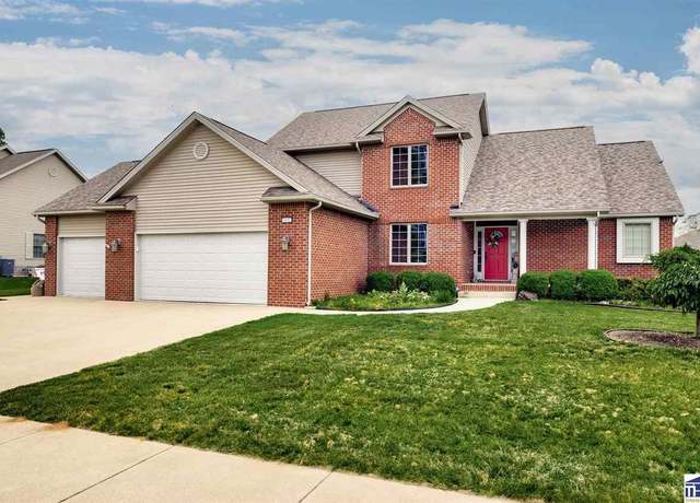 Property at 5637 Bison Ln, Terre Haute, IN 47802, 6 beds, 4.5 baths