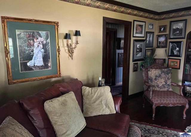 Property at 925 S Forest Ave Ave, Brazil, IN 47834, 3 beds, 2 baths