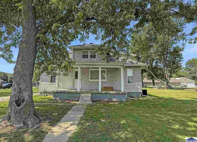 Property at 3112 Ash St, Terre Haute, IN 47804, 5 beds, 1.5 baths