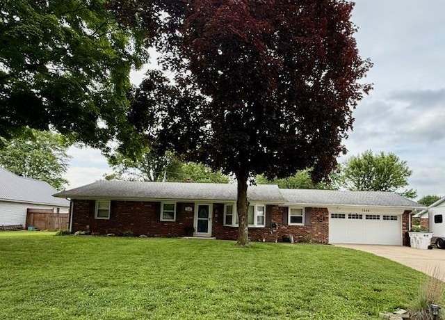 Property at 7680 E Vermont Dr, Terre Haute, IN 47802, 3 beds, 2 baths