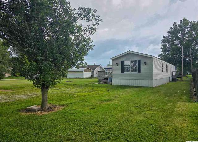 Property at 640 NE F St, Linton, IN 47441