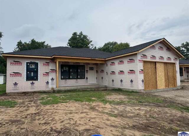 Property at 1645 Albert Way, Terre Haute, IN 47803, 3 beds, 2 baths