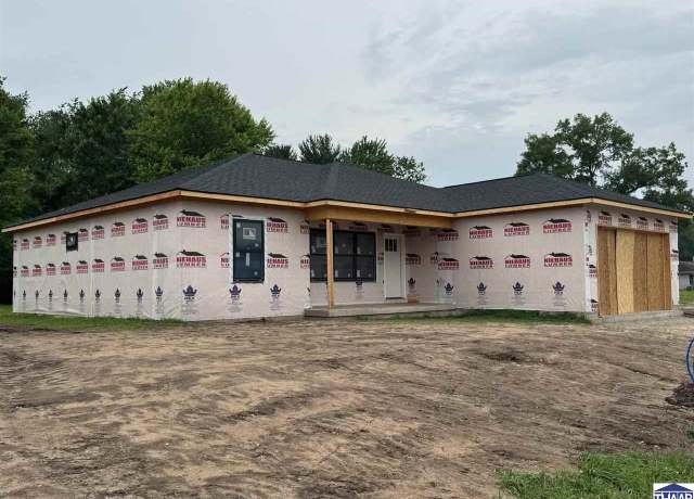 Property at 1637 Albert Way, Terre Haute, IN 47803, 3 beds, 2 baths