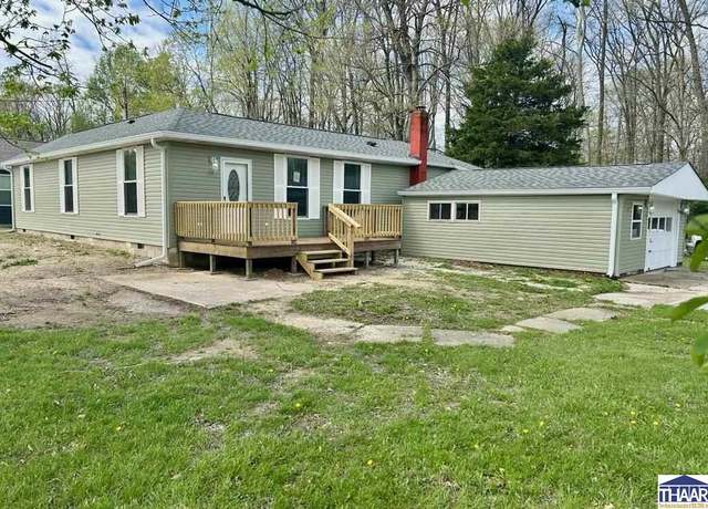 Property at 219 Frost Way, Cloverdale, IN 46120, 2 beds, 3 baths