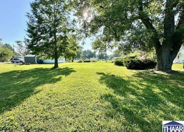 Property at Side Lot 18 E Hampton Ave, Farmersburg, IN 47850