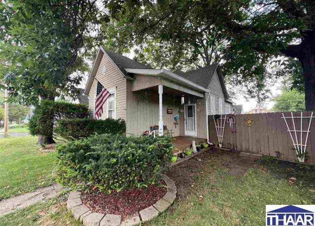 Property at 461 S 20th St, Terre Haute, IN 47803, 3 beds, 1 bath