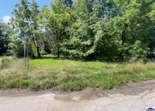 Property at 1448 SE 1st St, Linton, IN 47441