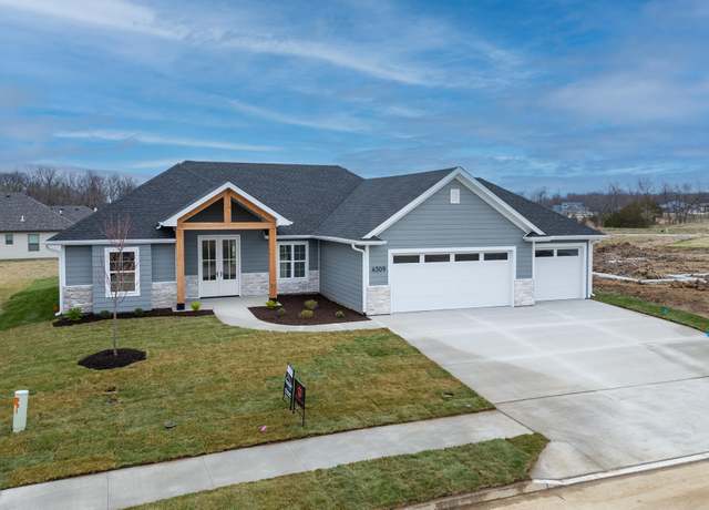 Property at 4509 Royal County Rd, Columbia, MO 65201, 3 beds, 2 baths