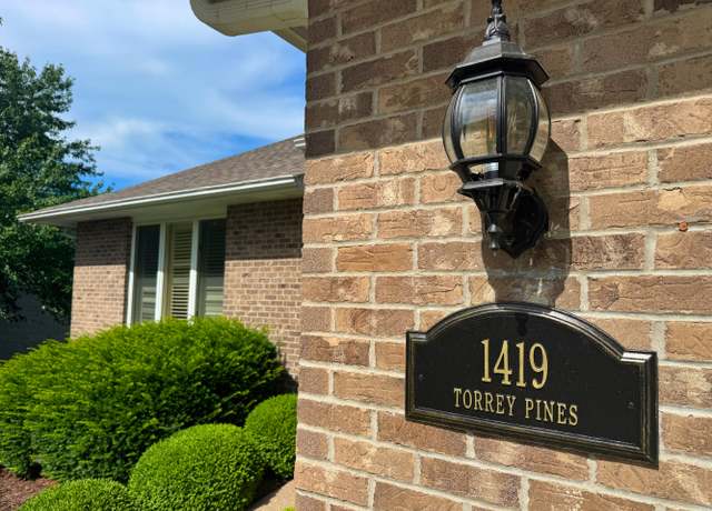 Property at 1419 Torrey Pines Dr, Columbia, MO 65203, 4 beds, 4 baths