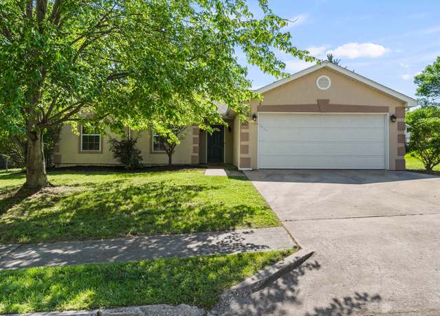 Property at 1702 S Charleston Cir, Columbia, MO 65202, 3 beds, 2 baths