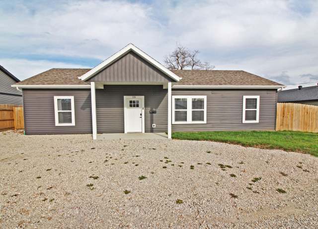 Property at 306 S Moreau St, California, MO 65018, 3 beds, 2 baths