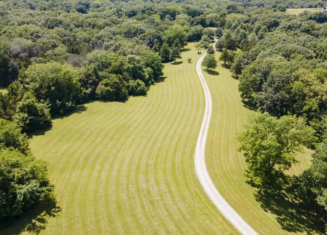Property at 2431 N Shady Hills Ln, Rocheport, MO 65279, 4 beds, 3 baths