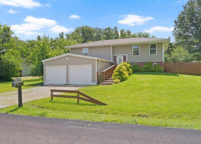 Property at 7340 E Southern Dr, Columbia, MO 65201, 4 beds, 2 baths