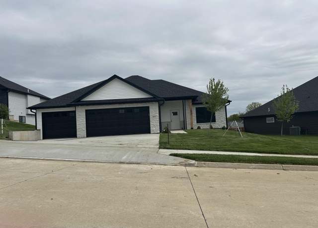 Property at 6031 Tamarack Dr, Columbia, MO 65203, 3 beds, 2 baths