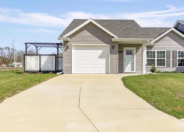 Property at 104 Margarita Ct, Centralia, MO 65240, 2 beds, 2 baths