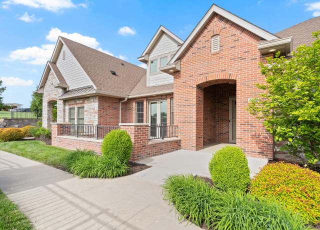 Property at 1703 Linkside Dr, Columbia, MO 65201, 3 beds, 2.5 baths