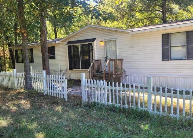 Property at 7304 N Wagon Trail Rd, Columbia, MO 65202, 3 beds, 2 baths