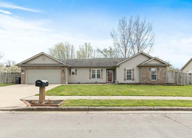 Property at 5304 Opal Dr, Columbia, MO 65202, 3 beds, 2 baths