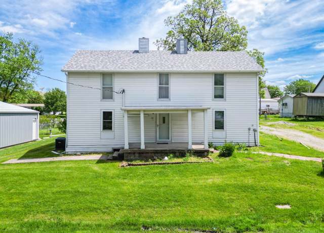 Property at 60 N Harris St, Harrisburg, MO 65256, 4 beds, 1 bath