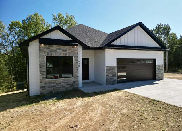 Property at 1680 W Fenton Rd, Columbia, MO 65202, 3 beds, 3 baths