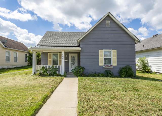 Property at 809 S 4th St, Moberly, MO 65259, 2 beds, 1 bath