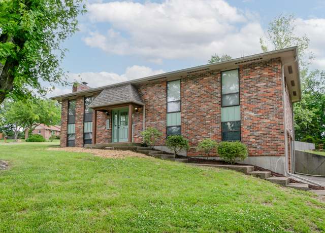 Property at 3515 Deer Run Dr, Columbia, MO 65202, 4 beds, 2.5 baths