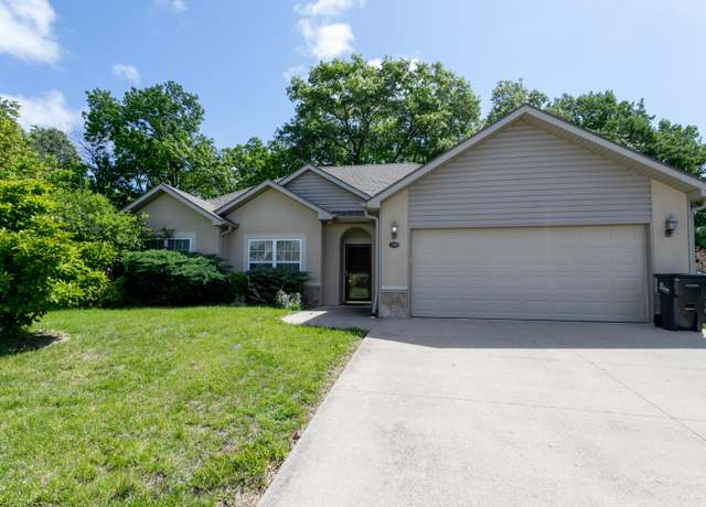 Property at 308 Bay Pointe Ln, Columbia, MO 65201, 3 beds, 2 baths