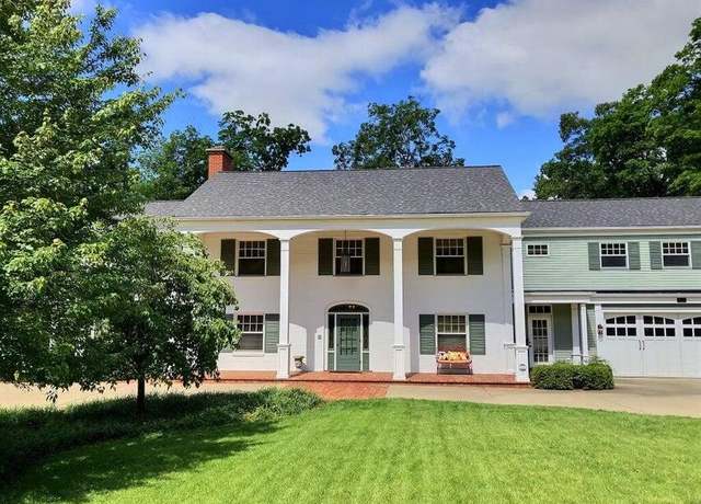 Property at 513 Rockhill Rd, Columbia, MO 65201, 5 beds, 3.5 baths