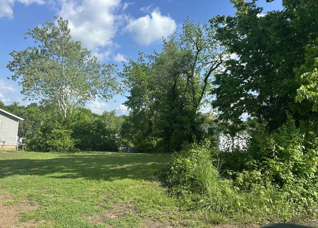 Property at 816 Montana St, Jefferson City, MO 65109