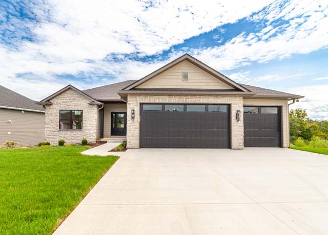 Property at 7309 W Golden Willow Rd, Columbia, MO 65202, 5 beds, 3 baths