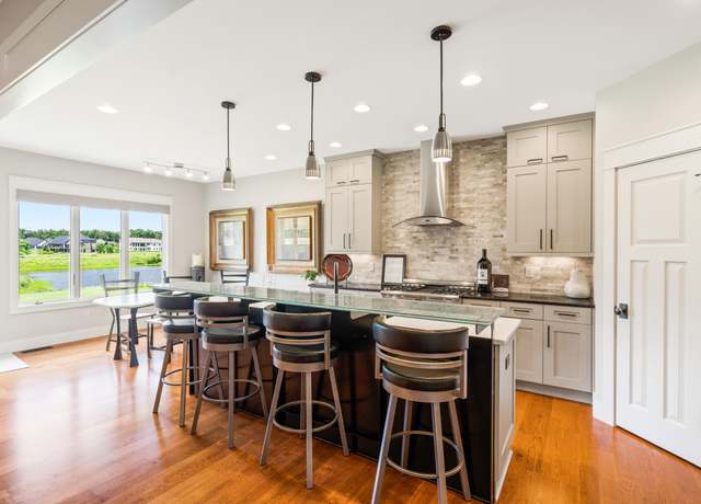 Property at 1107 Marcassin Dr, Columbia, MO 65201, 3 beds, 2.5 baths