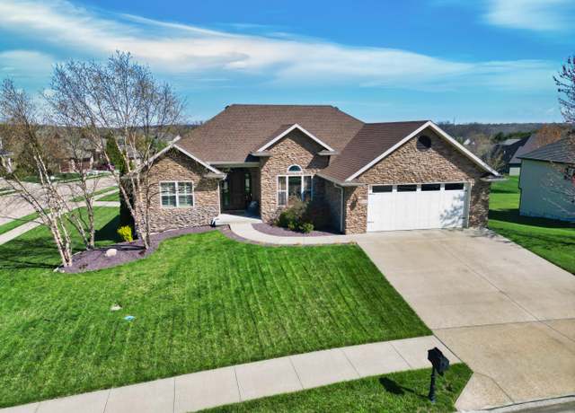 Property at 6501 Upper Bridle Bend Dr, Columbia, MO 65201, 4 beds, 3 baths