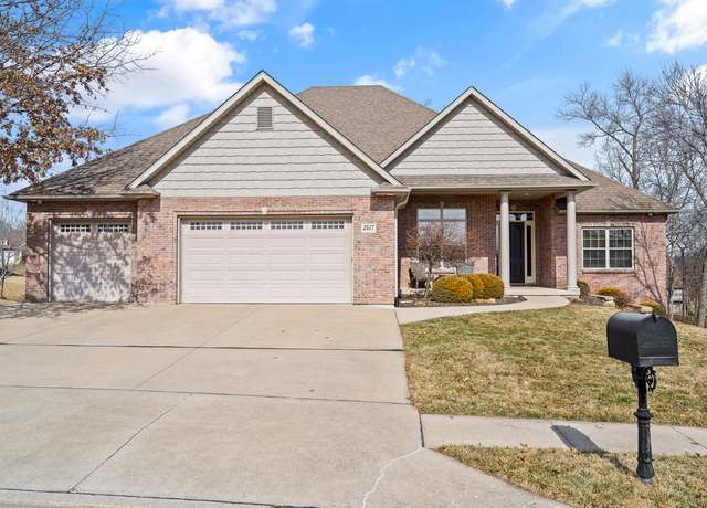 Property at 2517 ST Regis Ct, Columbia, MO 65203, 4 beds, 3.5 baths