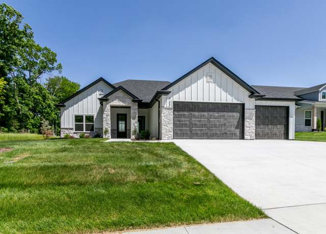 Property at 700 Sagemoor Dr, Columbia, MO 65201, 3 beds, 2 baths