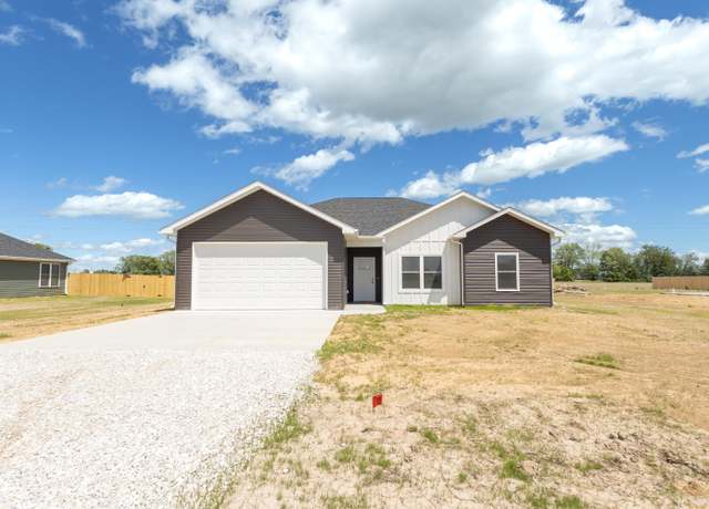 Property at 15 Larry's Ln, Cairo, MO 65239, 3 beds, 2 baths