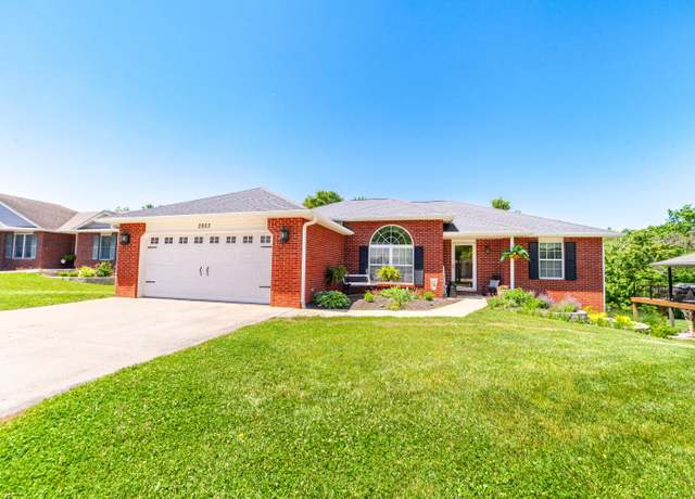 Property at 2803 Wooded Creek Dr, Columbia, MO 65203, 3 beds, 2.5 baths