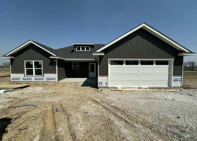 Property at 301 W Francis St, Sturgeon, MO 65284, 3 beds, 2 baths