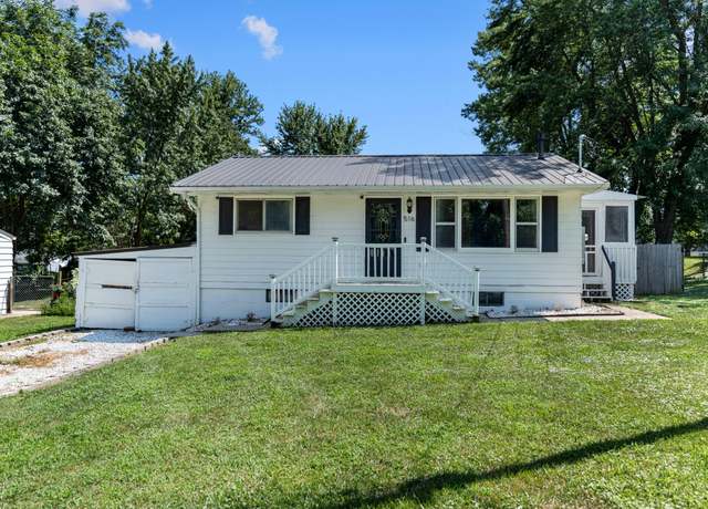 Property at 516 Parkway Dr, Boonville, MO 65233, 2 beds, 2 baths