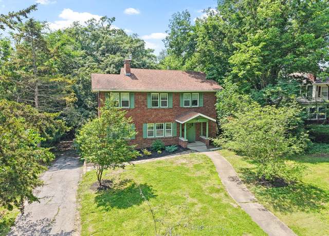 Property at 303 S Glenwood Ave, Columbia, MO 65203, 3 beds, 4 baths