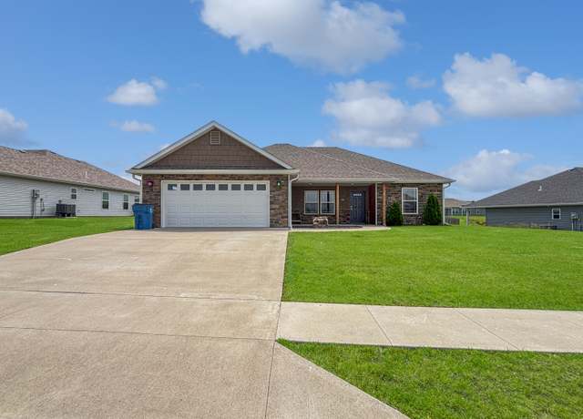 Property at 5010 America Dr, Ashland, MO 65010, 3 beds, 2 baths