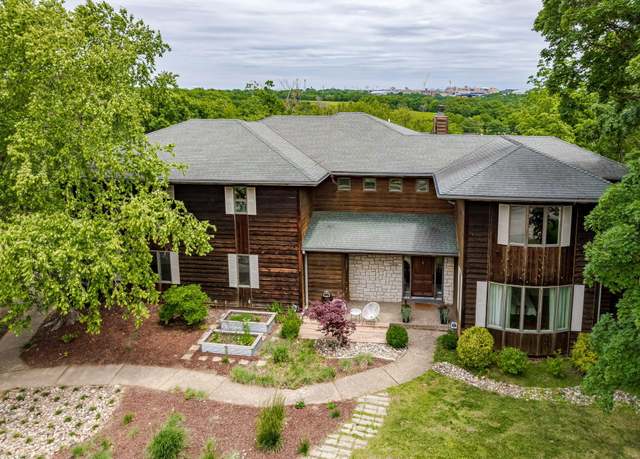 Property at 2416 Cimarron Dr, Columbia, MO 65203, 5 beds, 5.5 baths