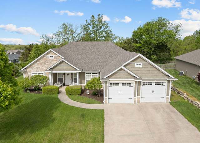 Property at 1703 Ballentine Ln, Columbia, MO 65201, 3 beds, 2.5 baths