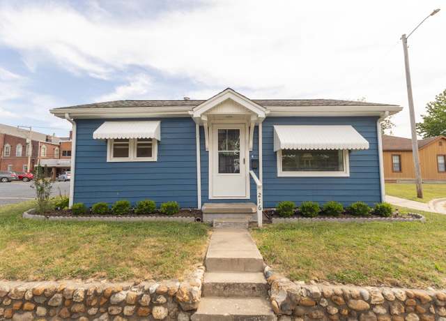Property at 216 S 5th St, Moberly, MO 65270, 2 beds, 1 bath