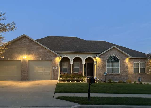 Property at 108 Pepper Grass Dr, Columbia, MO 65203, 4 beds, 3 baths