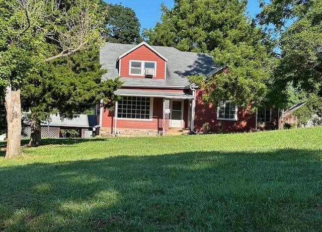 Property at 1803 Main St, Boonville, MO 65233, 4 beds, 2 baths
