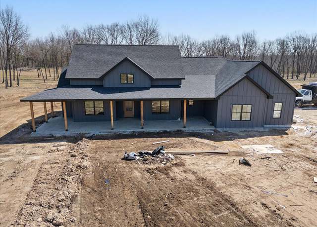 Property at 7104 County Road 409, Fulton, MO 65251, 3 beds, 2.5 baths